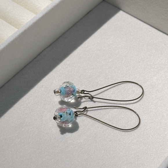 Handmade Burnished Brass Blue & Pink Rose Drop Earrings Kidney Wires Boho Look - Picture 6 of 6